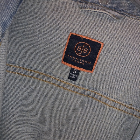 Jean jacket - Picture 4 of 4